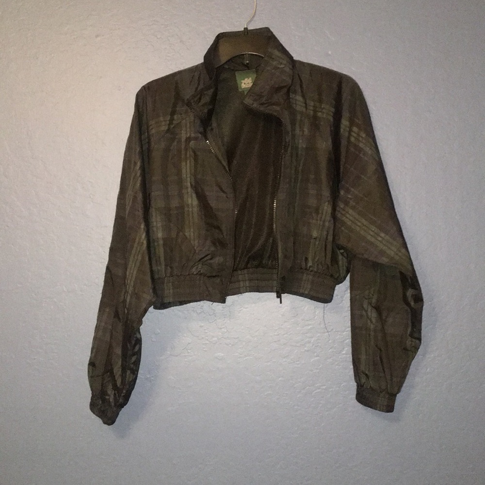 Cropped plaid wind breaker